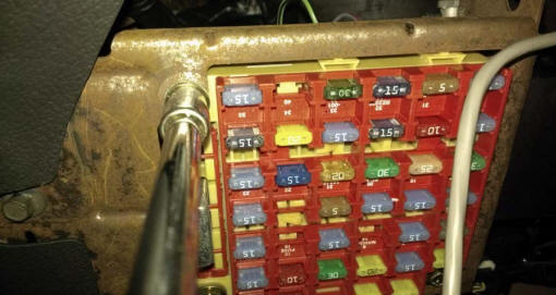 How to Install a Wideband Air/Fuel Ratio Gauge on your ... 1979 ford mustang fuse box 