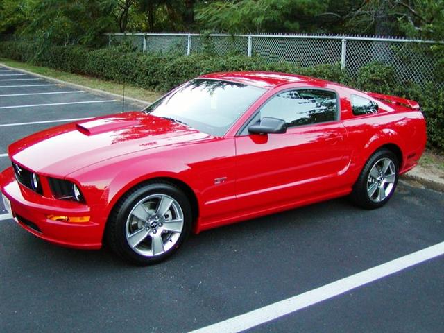 red mustang gt