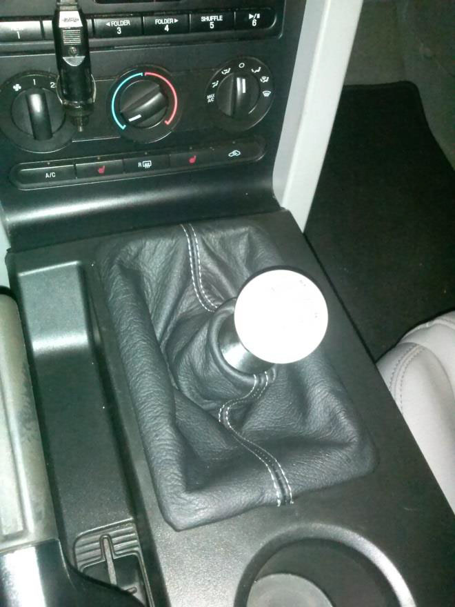 How to Install a Premium Leather Shift Boot on an 0509 Mustang GT, V6