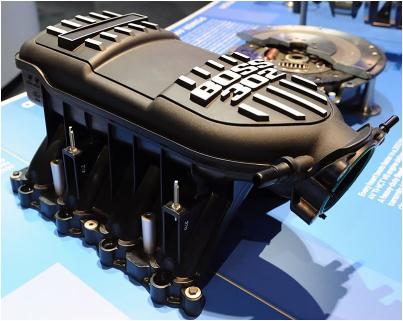 Ford Racing Boss 302 intake plenum Mustang
