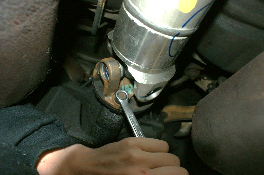 ford-racing-aluminum-driveshaft-28-spline-79-95-5.0l-94-04-v6