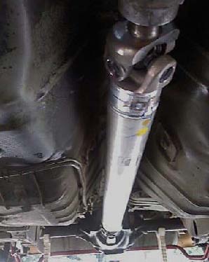 ford-racing-aluminum-driveshaft-28-spline-79-95-5.0l-94-04-v6