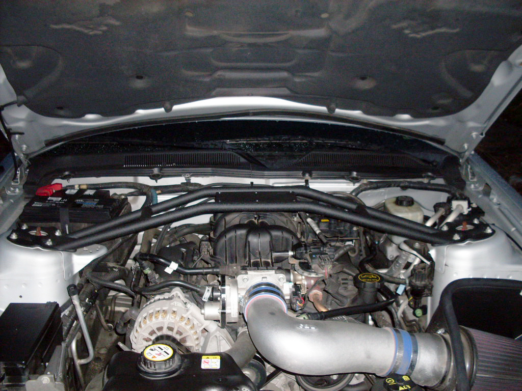 sr-performance-black-strut-tower-brace-05-13-gt-v6
