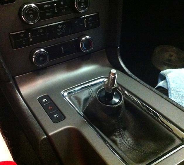 retro-style-6-speed-shift-knob-white-11-13-all