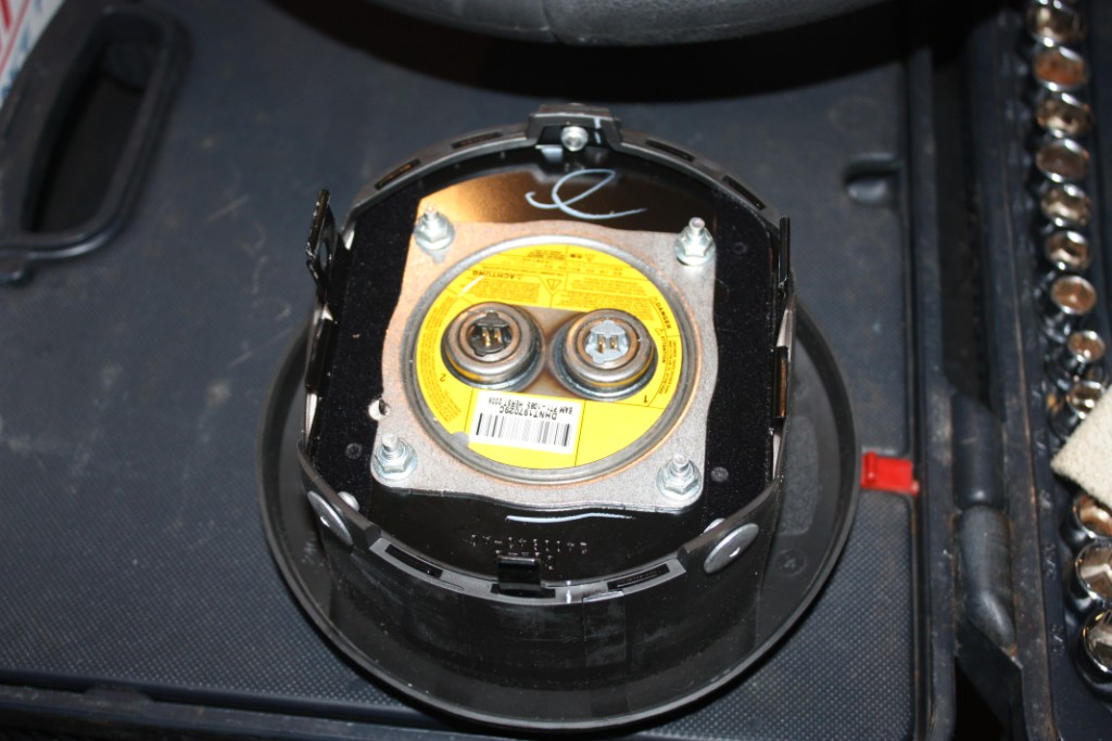 ford-racing-gt500-steering-wheel-05-09-all