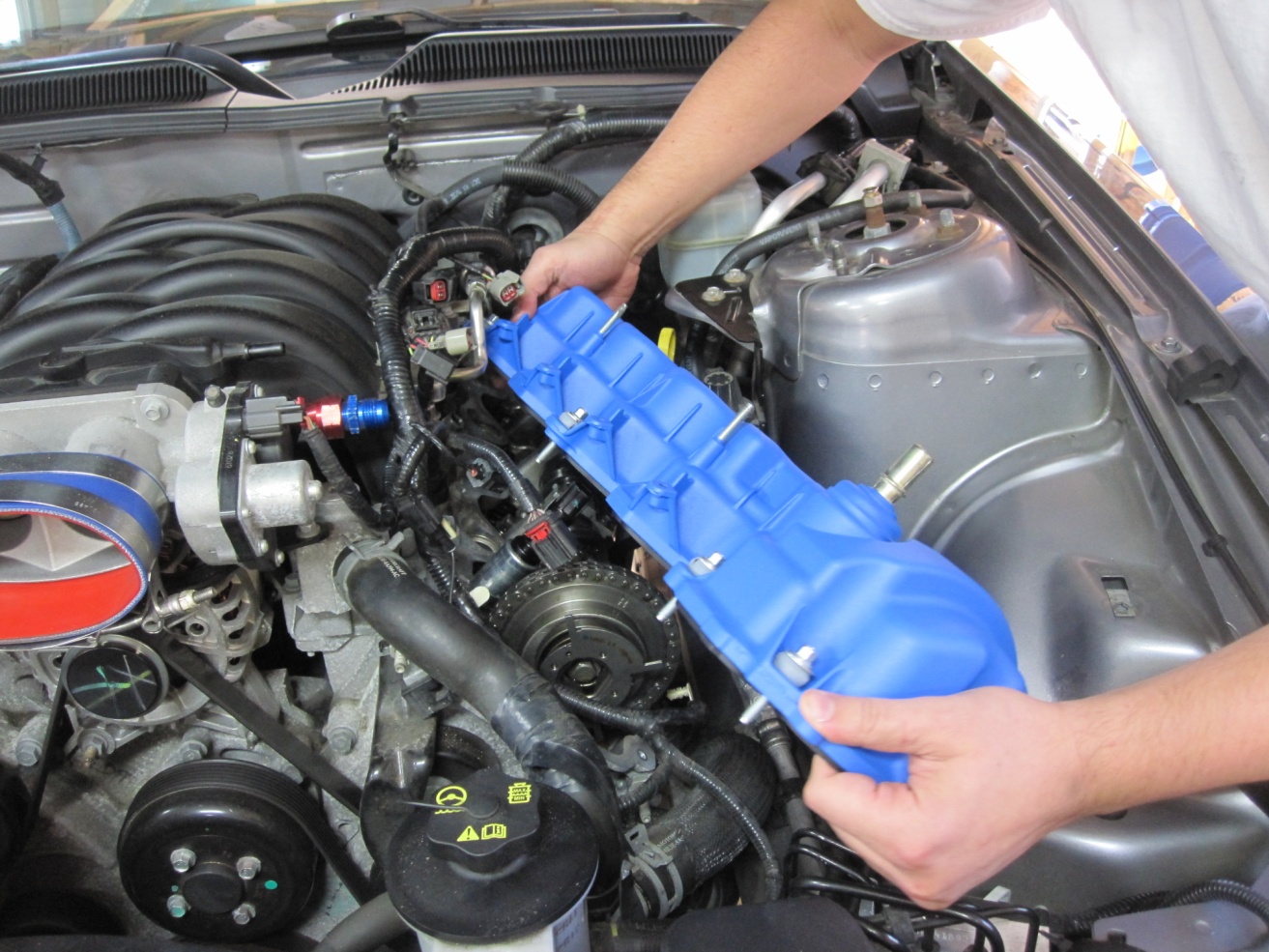 ford-racing-laser-etched-valve-covers-blue-05-10-gt-gt500
