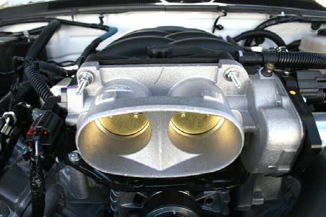 airaid-poweraid-throttle-body-spacer-05-09-gt