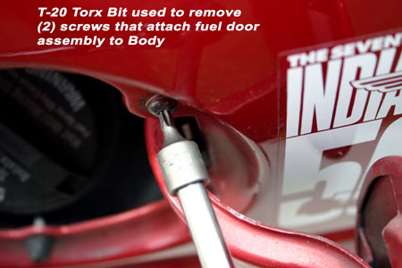 shr-chrome-fuel-door-gt-logo-94-04-all