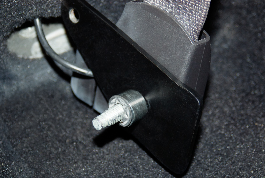 corbeau-seat-belt-harness-bar-coupe-05-12-all