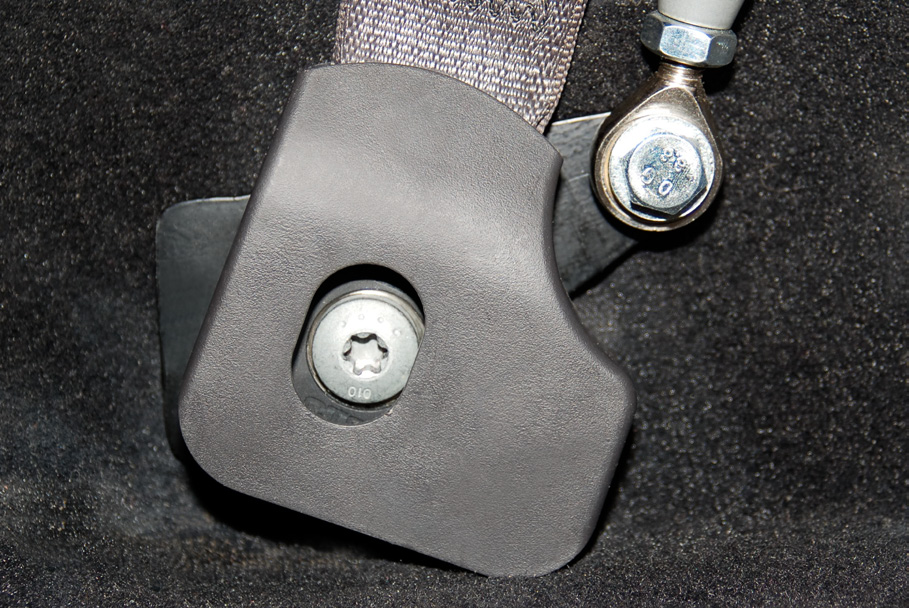 corbeau-seat-belt-harness-bar-coupe-05-12-all