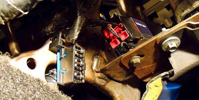 raxiom-modified-turn-signal-flasher-96-04-all-excludes-99-01-cobra